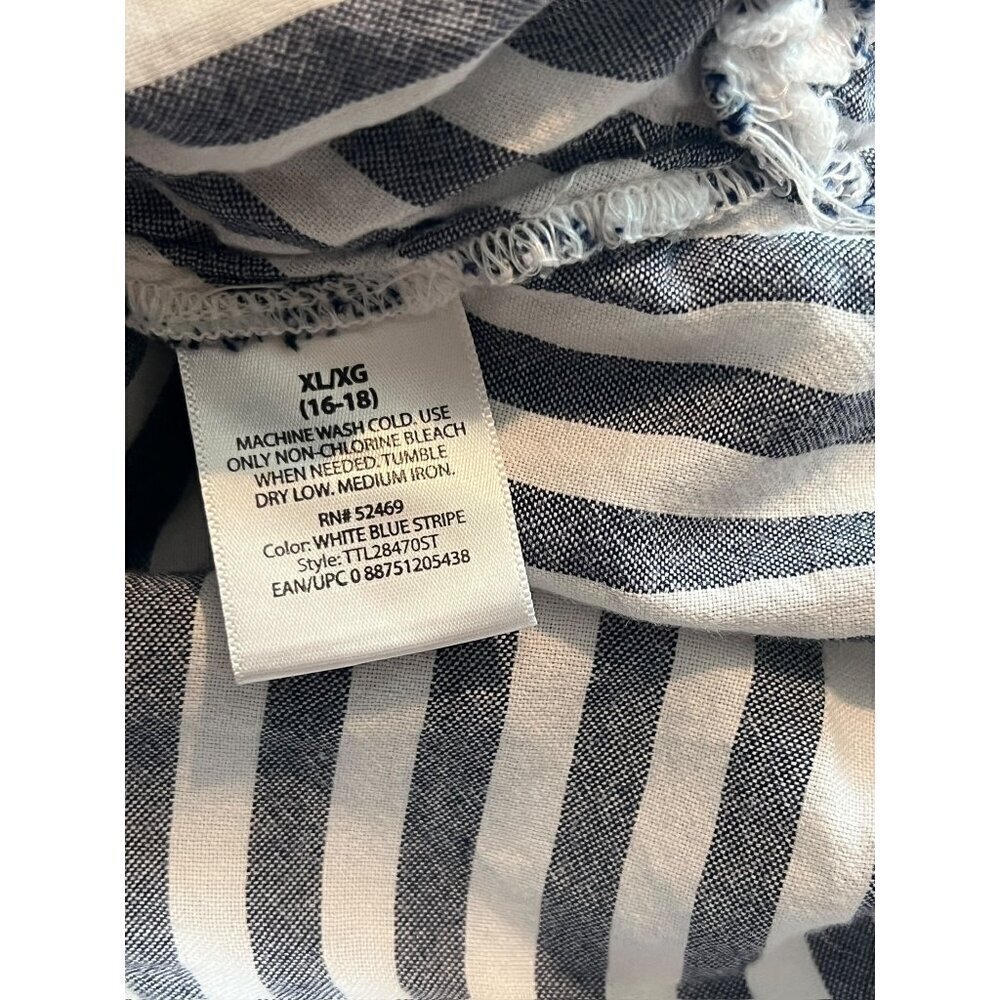 Time & Tru Women's Blue & White Striped Top - Picture 4 of 5